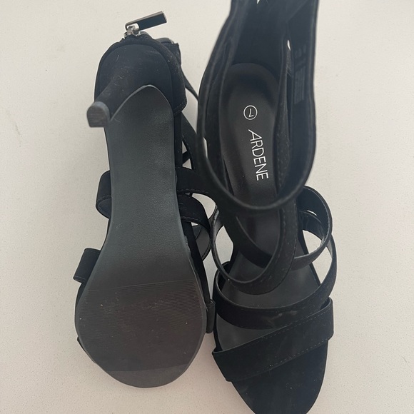 Never worn. Like new !!! - Picture 3 of 3